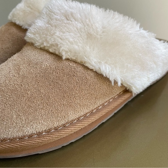 Minnetonka Shar Beige Suede Cream Fur Trim Rubber Sole Slippers Womens Size 6 - Picture 2 of 8